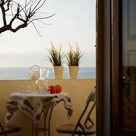 Infinito Mare Villa อาชิเรอาเล ภายนอก รูปภาพ