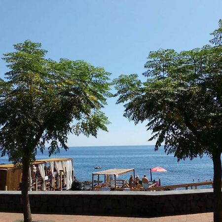 Infinito Mare Villa อาชิเรอาเล ภายนอก รูปภาพ
