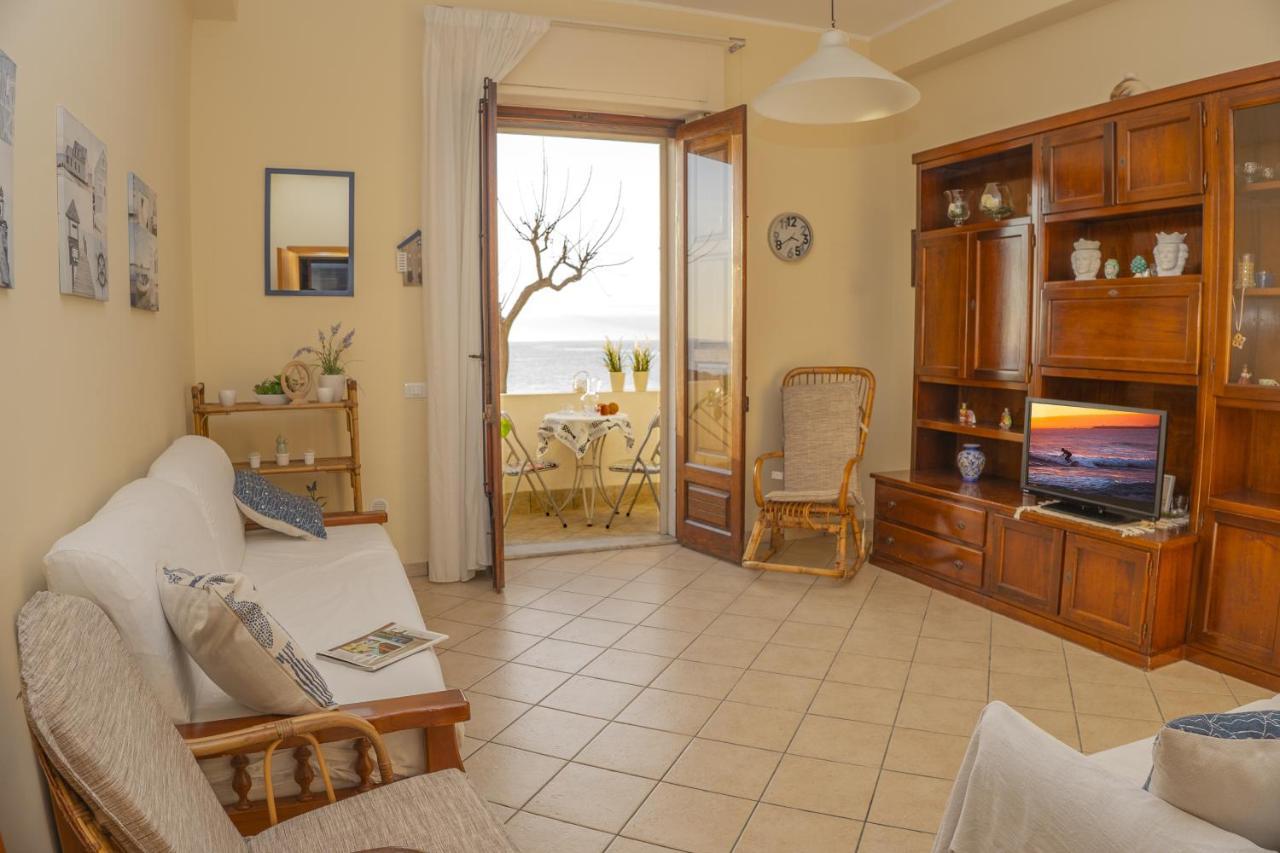 Infinito Mare Villa อาชิเรอาเล ภายนอก รูปภาพ