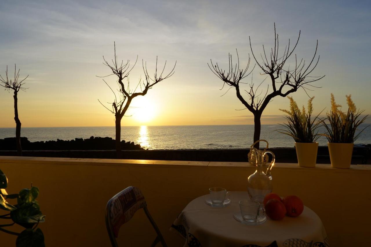 Infinito Mare Villa อาชิเรอาเล ภายนอก รูปภาพ